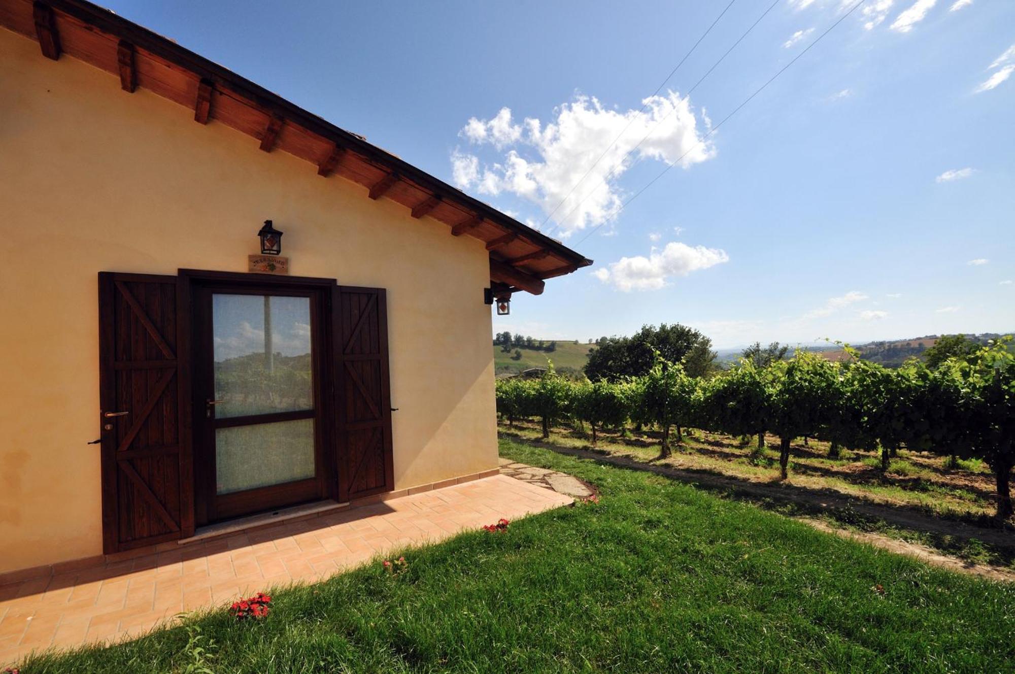 Agriturismo Casale Contessa Montebuono  Ngoại thất bức ảnh